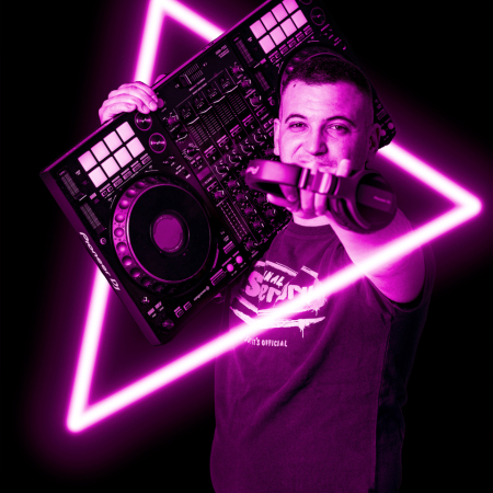DSC3950-Crna-pozadina-i-neon__SHQ